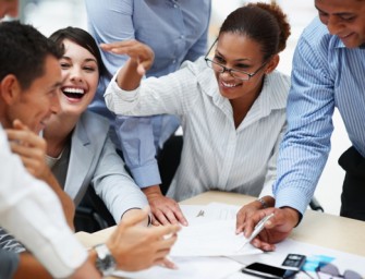 Effektive Meetings: Wie Sie mit weniger Zeitaufwand mehr erreichen